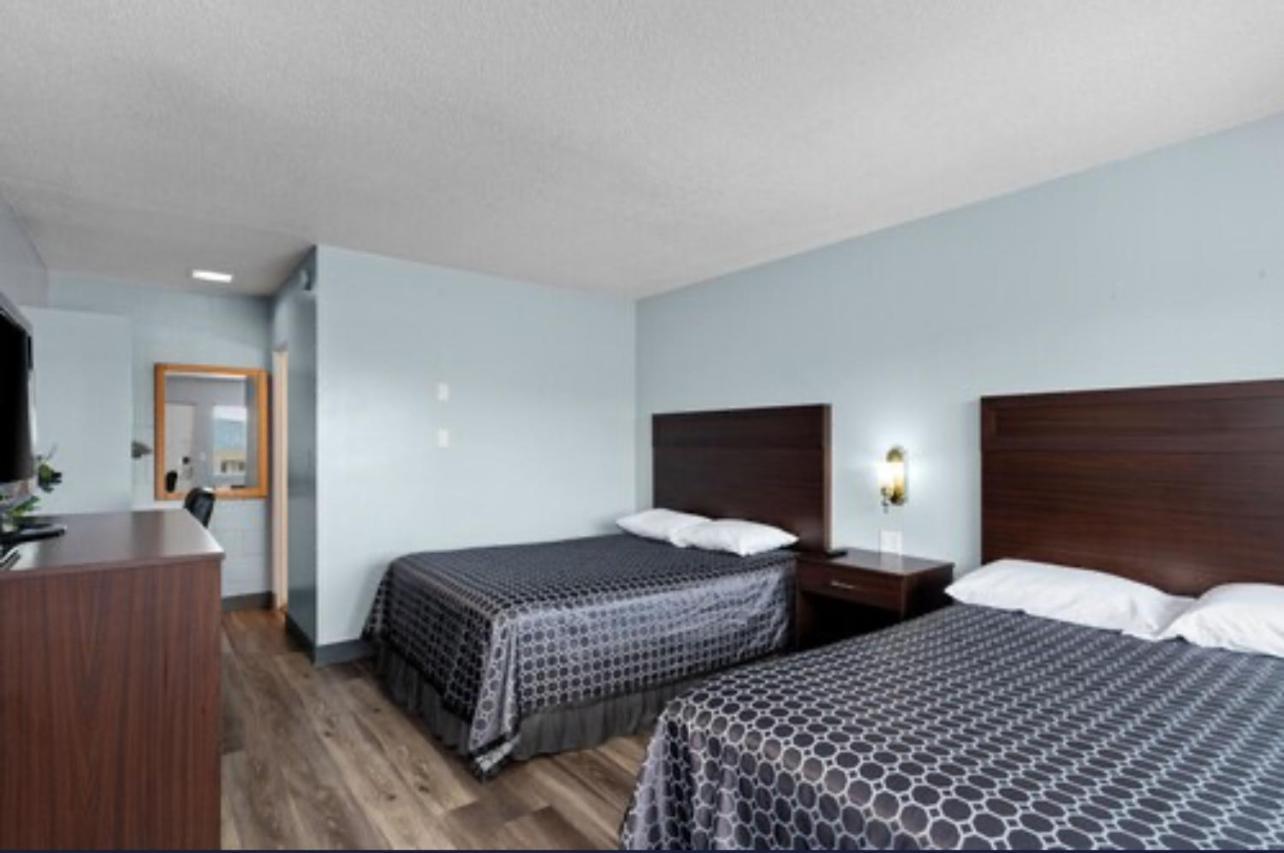 Holiday Lodge Wenatchee Exterior photo